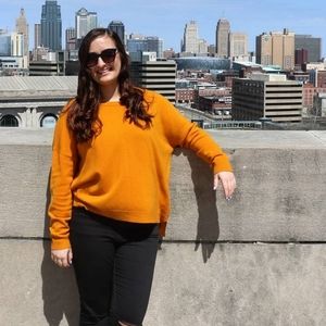 Meet your Posher, Nicole